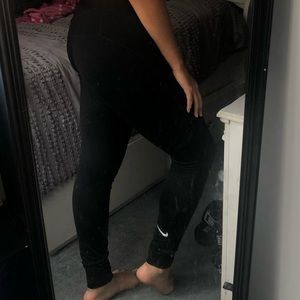 nike pro all black leggings